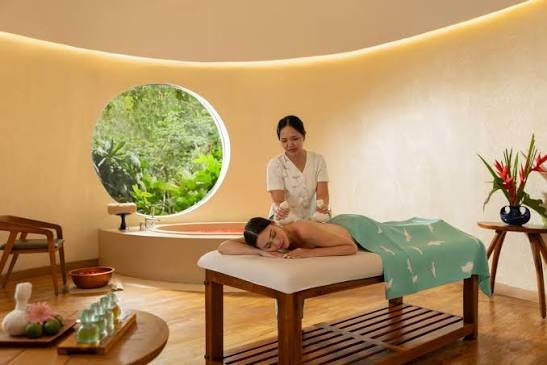 Relaxing Herbal Massage & Spa