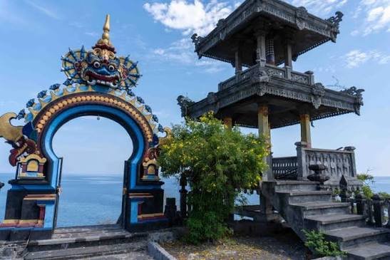 Visit Spiritual Pulaki Temple & Pabean Temple