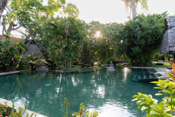 Pondok Sari Beach Bungalow